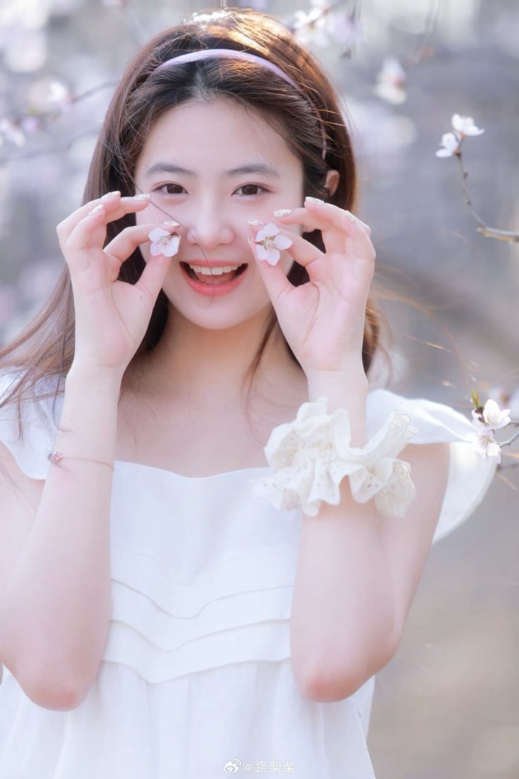 Đúng 20h hôm nay, ngày 18/6/2025, Thần Tài yêu thương, 3 con giáp kiếm tiền mệt nghỉ, vận may liên tiếp, sự nghiệp nhảy vọt đầy ngoạn mục - Ảnh 1